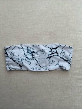 Zaful White and Black Marble Bandeau Top